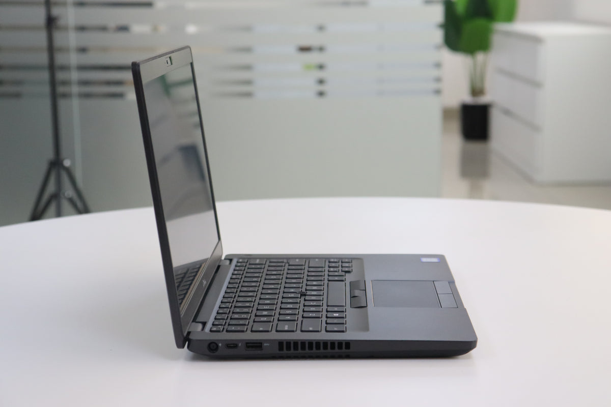 Dell Latitude 5401 - keyboard view