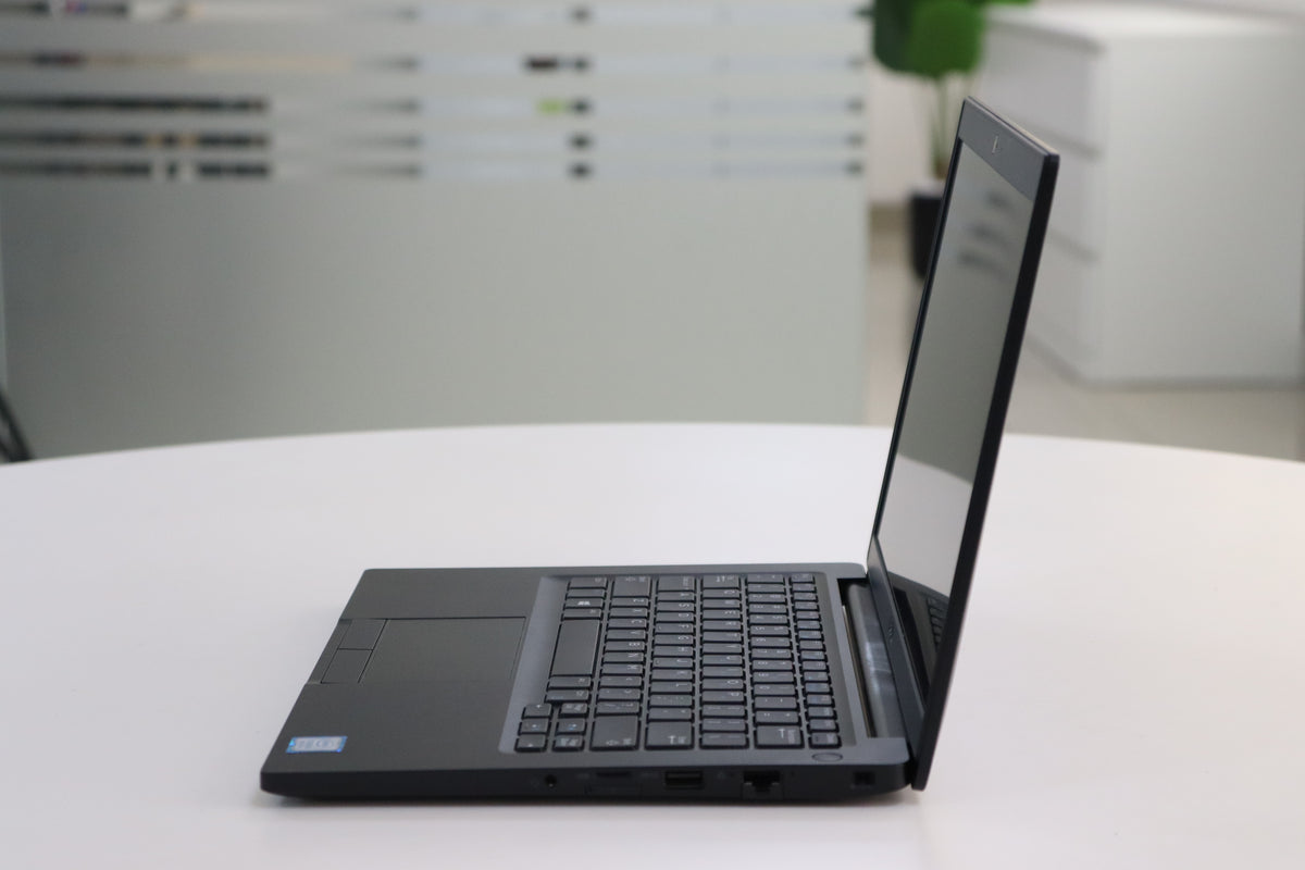 Dell Latitude 7390 SN:31175 product photo 3