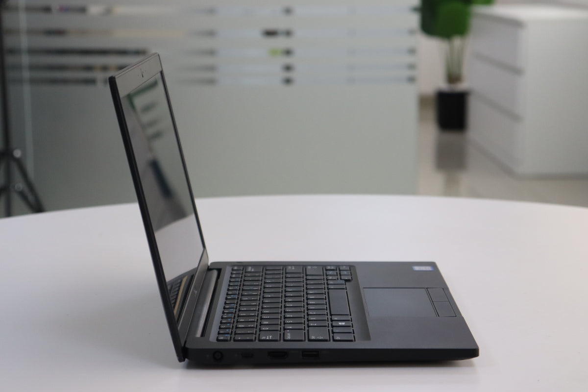Dell Latitude 7390 SN:31175 product photo 4