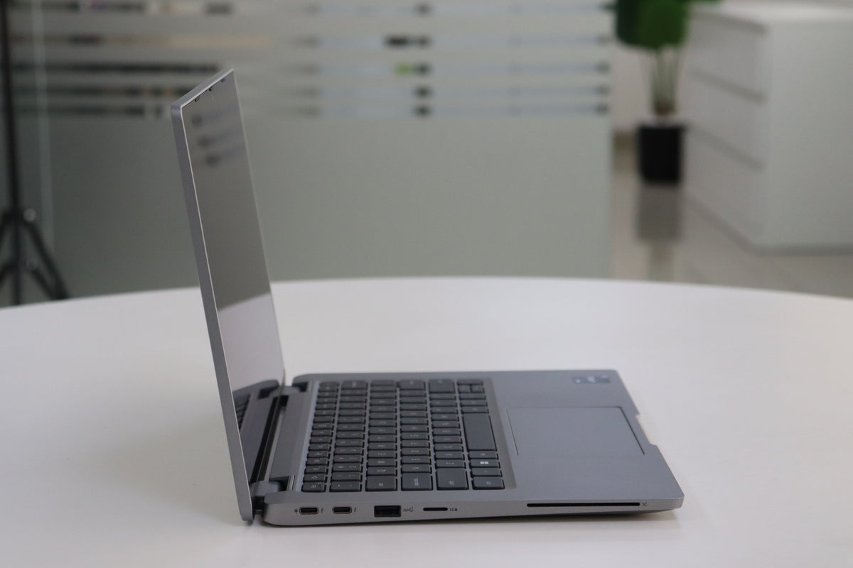 Dell Latitude 5330 SN:32153 product photo 4