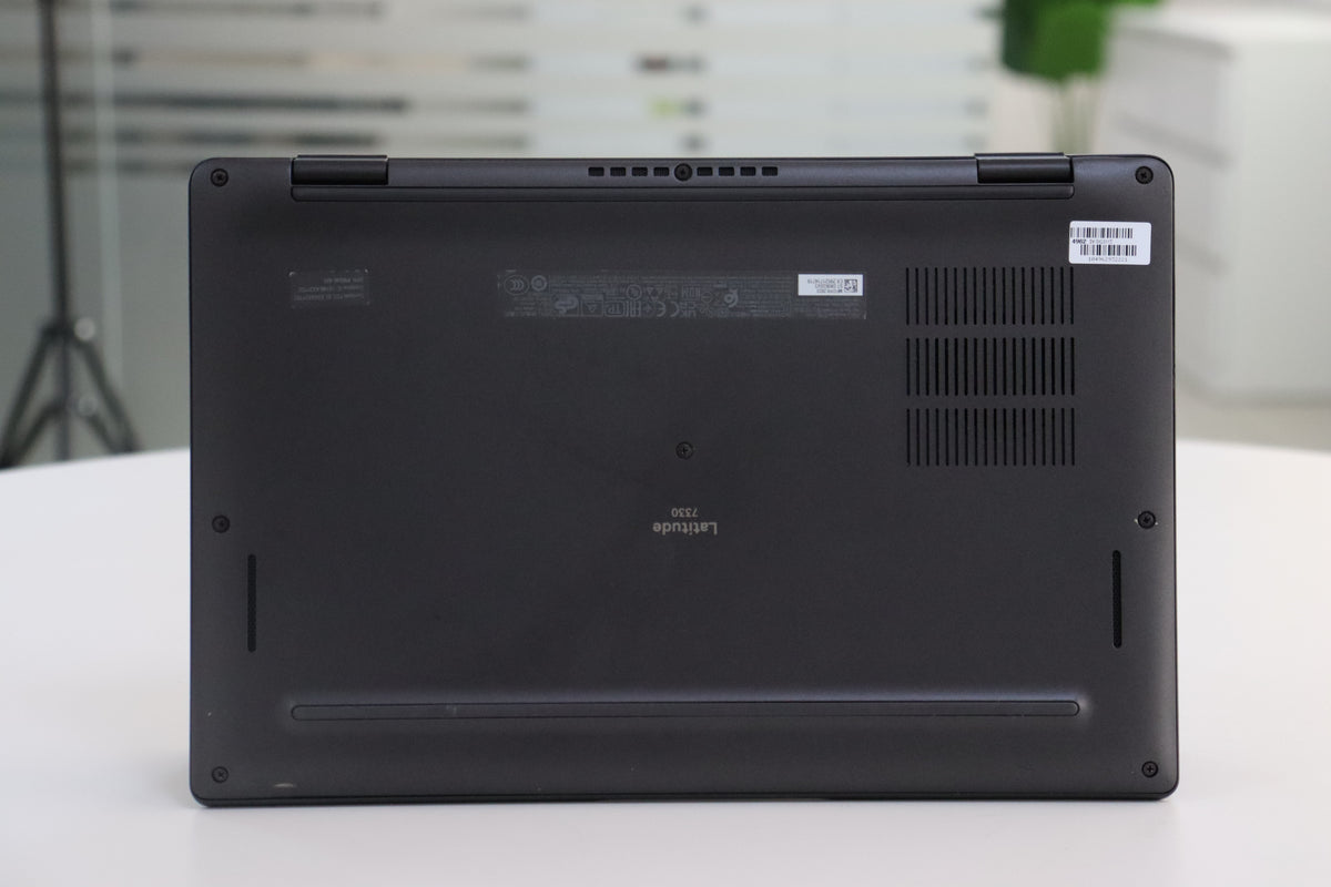 LATITUDE 7330 104962932221 image_7