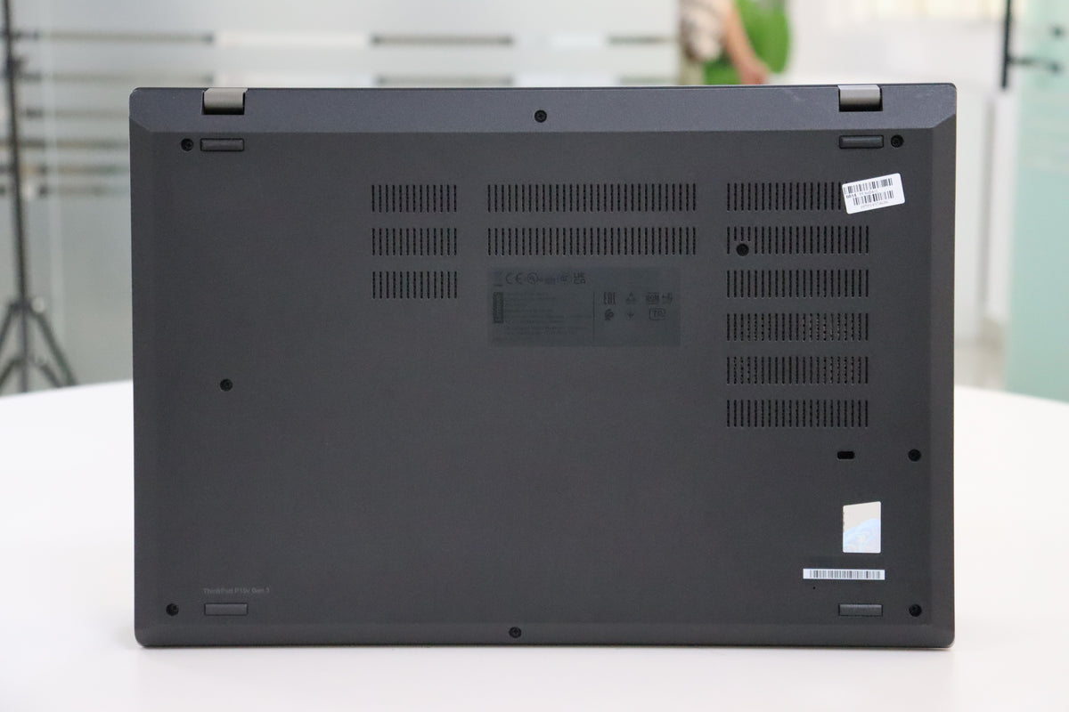 Lenovo ThinkPad P15v Gen 3 SN:34606 product photo 7