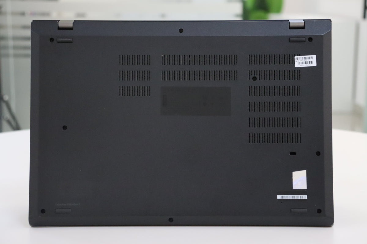 Lenovo ThinkPad P15v Gen 3 SN:34610 product photo 7