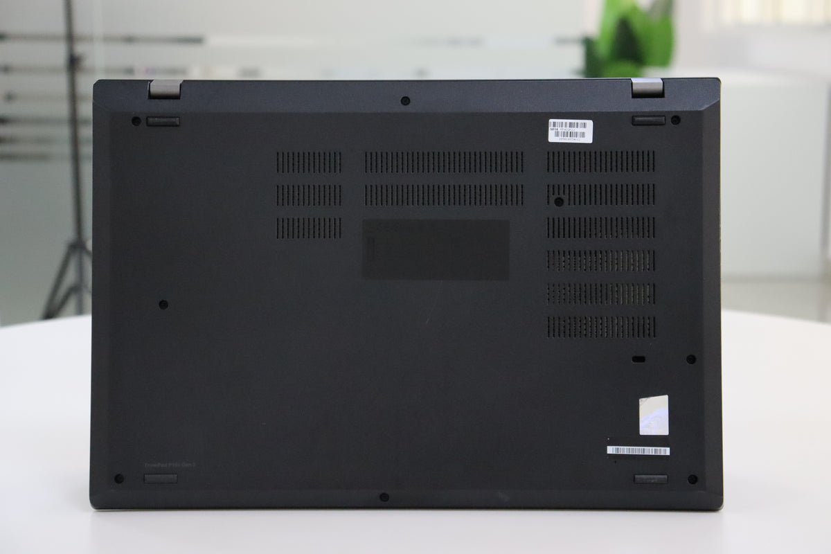 Lenovo Thinkpad P15v Gen 3 SN:34612 product photo 7