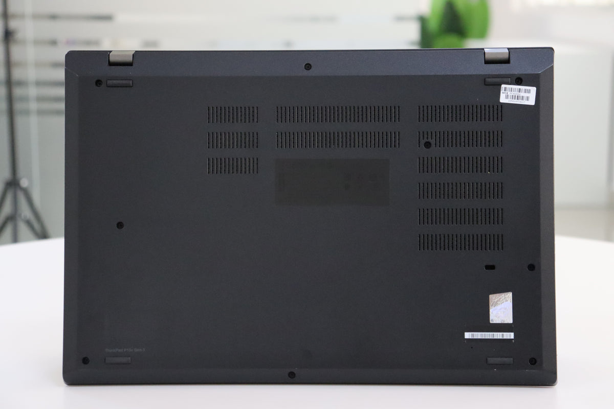 Lenovo Thinkpad P15v Gen 3 SN:34613 product photo 7