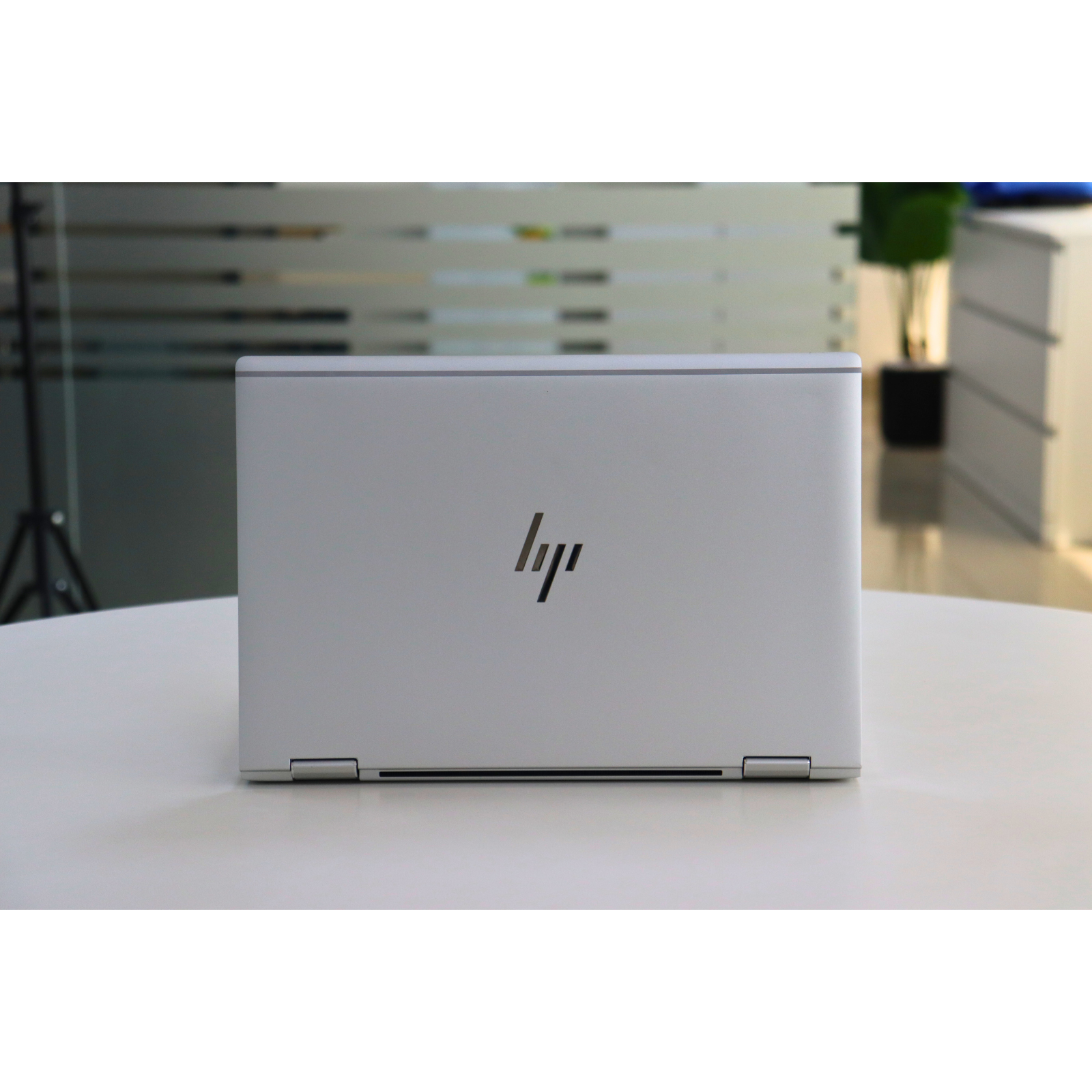 HP ELITEBOOK X360 1030 G4: 8th Gen i5, 16GB RAM, 256GB SSD, SN:871838