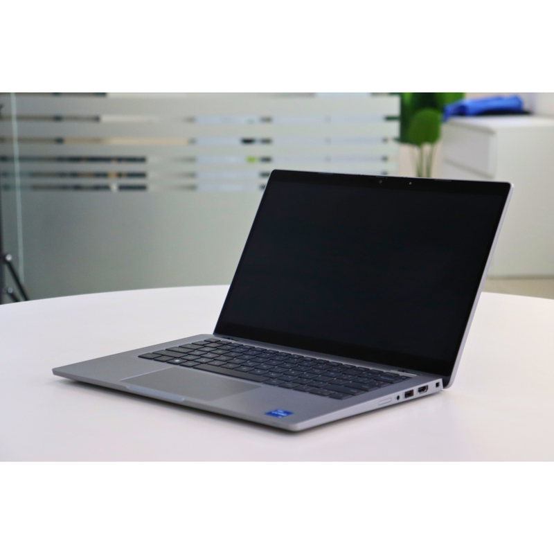 Dell Latitude 5330: 12th Gen i5, 16GB RAM, 256GB SSD, SN:06028