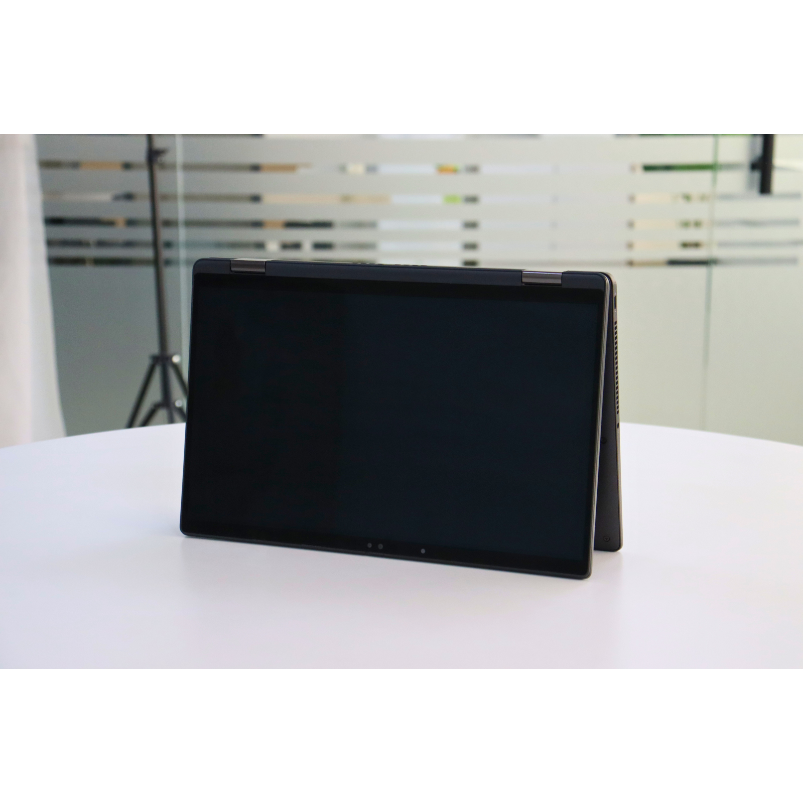 Dell LATITUDE 7430: 12th Gen i5, 16GB RAM, 256GB SSD, SN:95636