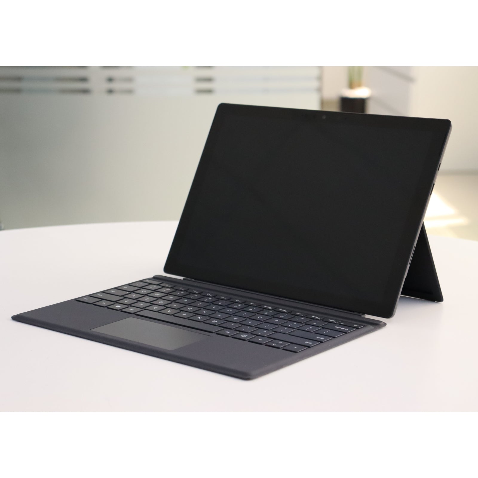 MICROSOFT SURFACE PRO 7+: 11th Gen i5, 8GB RAM, 256GB SSD, SN:18644
