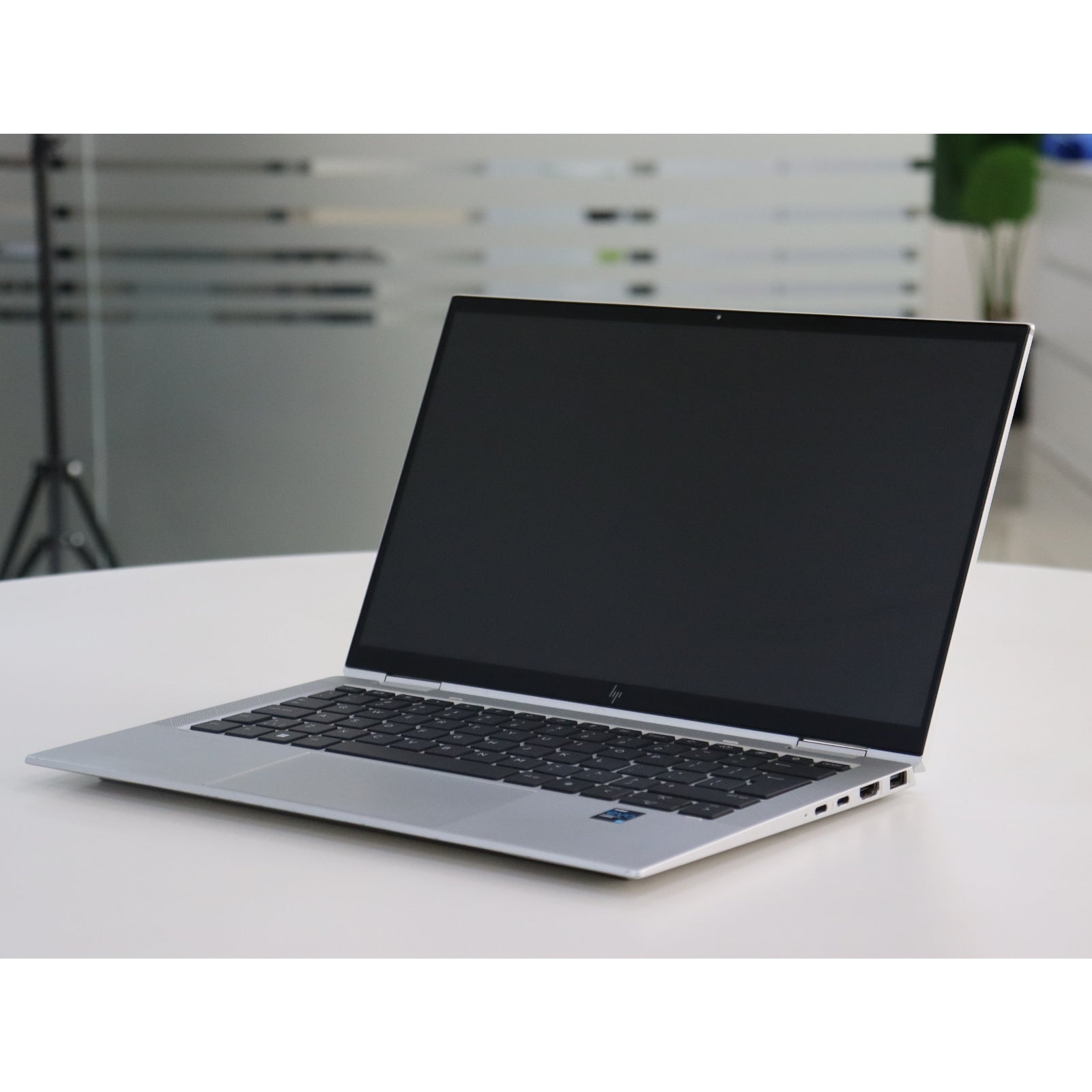 HP ELITEBOOK X360 1030 G8: 11th Gen i7, 16GB RAM, 512GB SSD, SN:000625