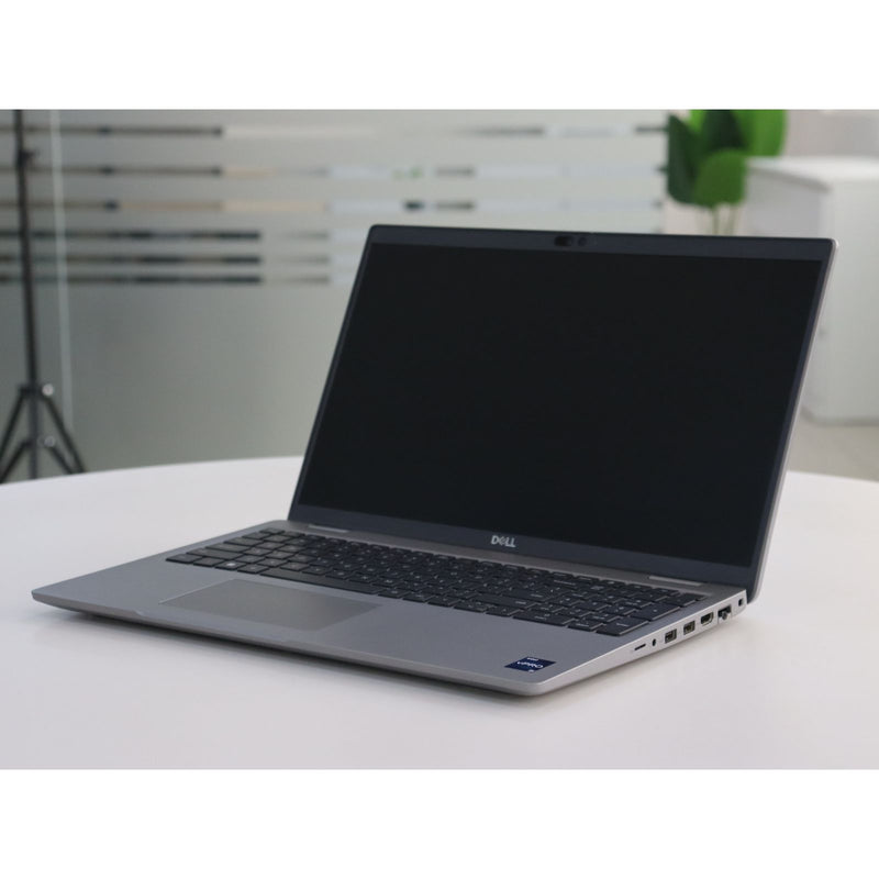 DELL LATITUDE 5540: 13th Gen i5, 16GB RAM, 512GB SSD, SN:04955