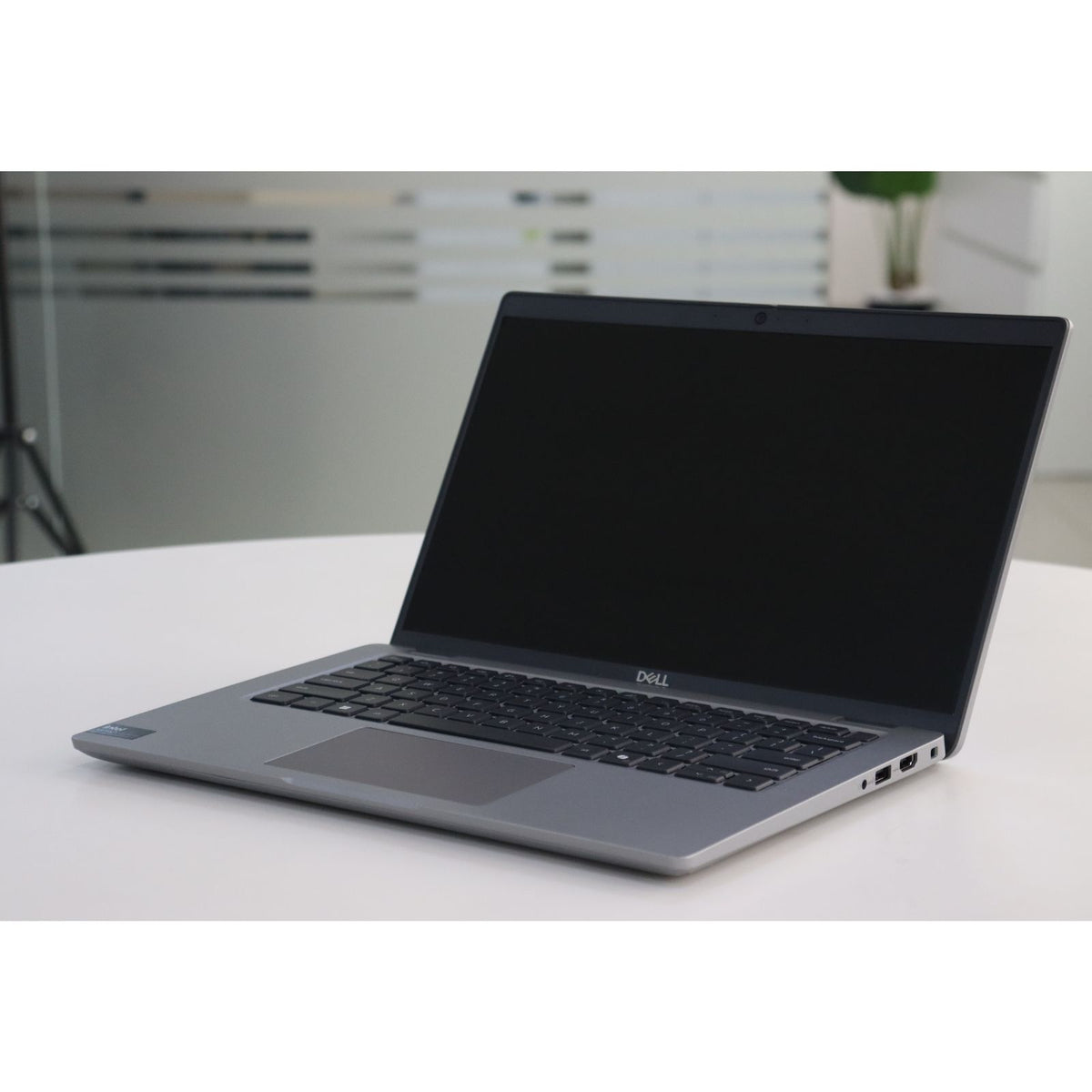 Dell LATITUDE 5450: Ultra 7, 32GB RAM, 256GB SSD, SN:77047