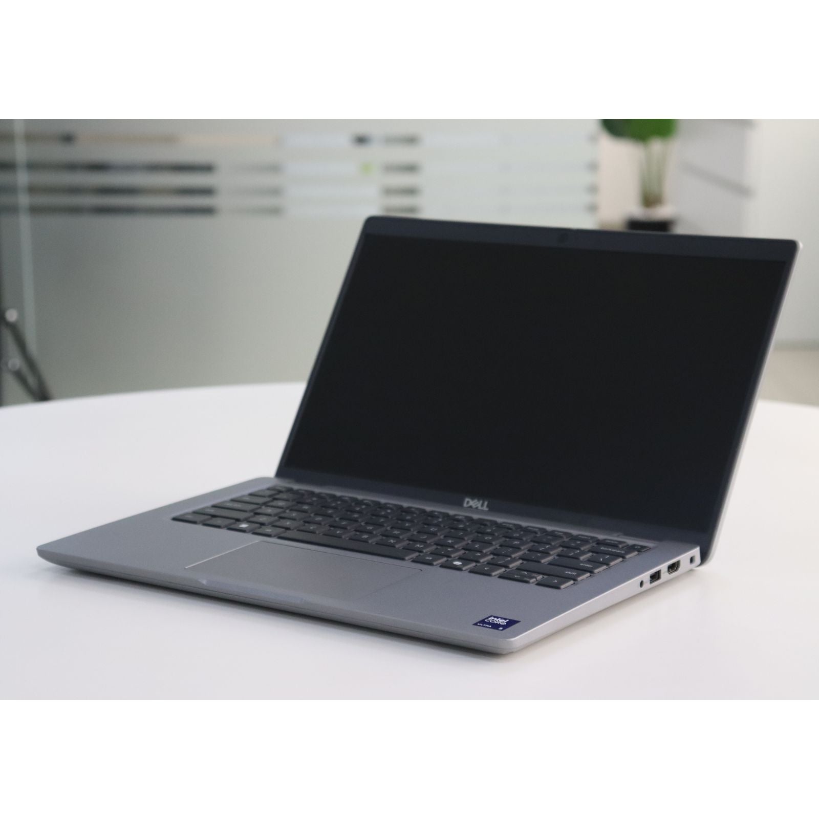 Dell LATITUDE 5450: Ultra 5, 16GB RAM, 256GB SSD, SN:97843