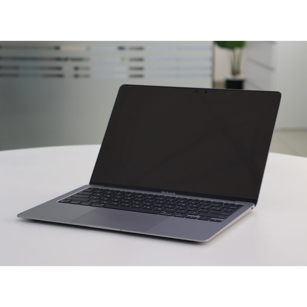 Apple MacBook Air A2337(2020): M1, 8GB RAM, 256GB SSD, SN:60634