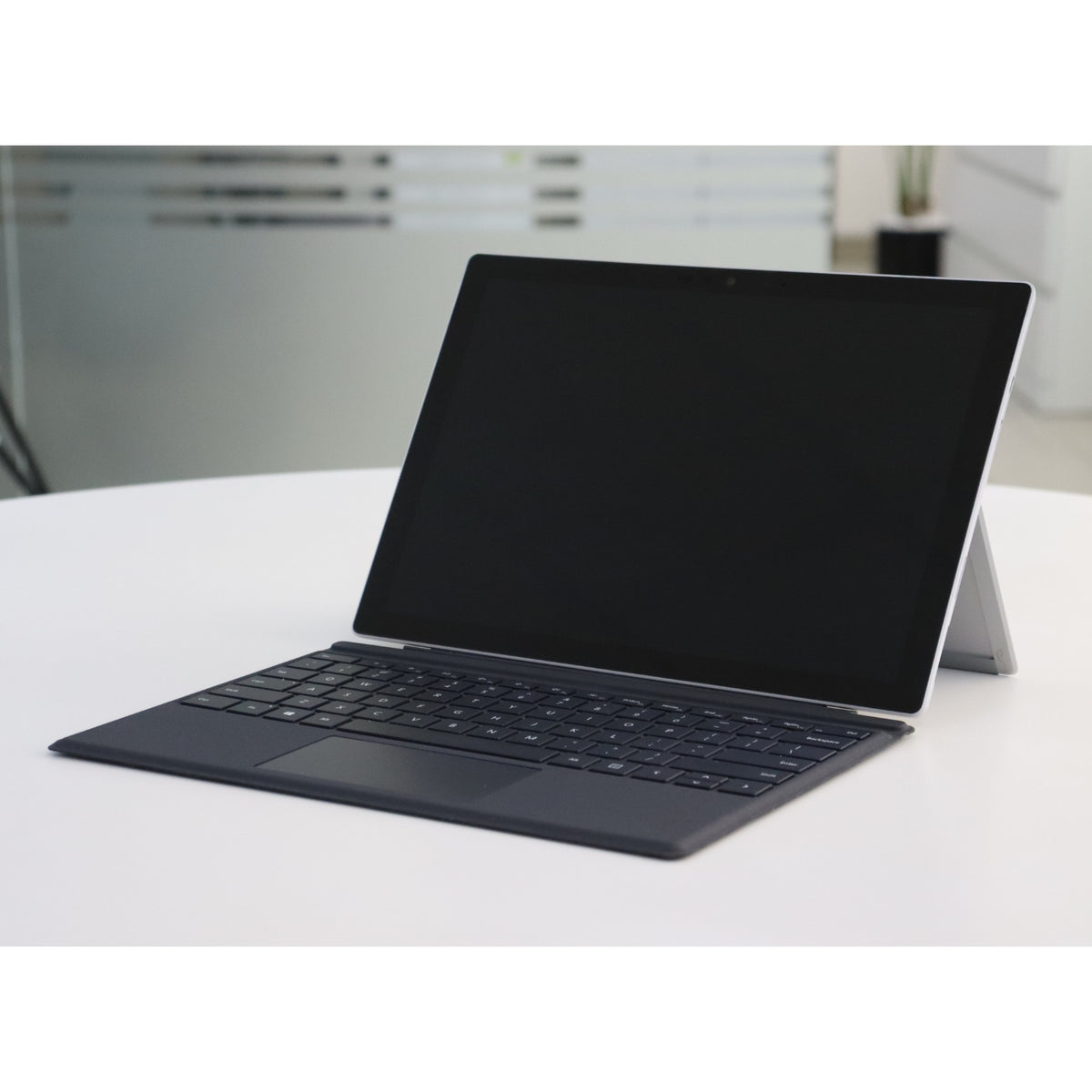 MICROSOFT SURFACE PRO 7 : 11th Gen i5, 16GB RAM, 256GB SSD, SN:19077