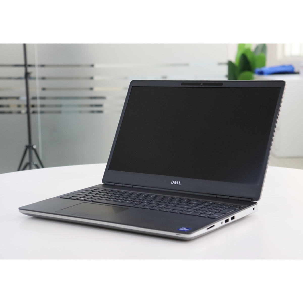 Dell PRECISION 7560:11th Gen i7, 64GB RAM, 512GB SSD, SN:19483