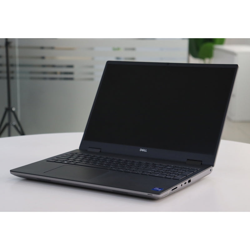 Dell PRECISION 7670: 12th Gen i7, 32GB RAM, 512GB SSD, SN:27775
