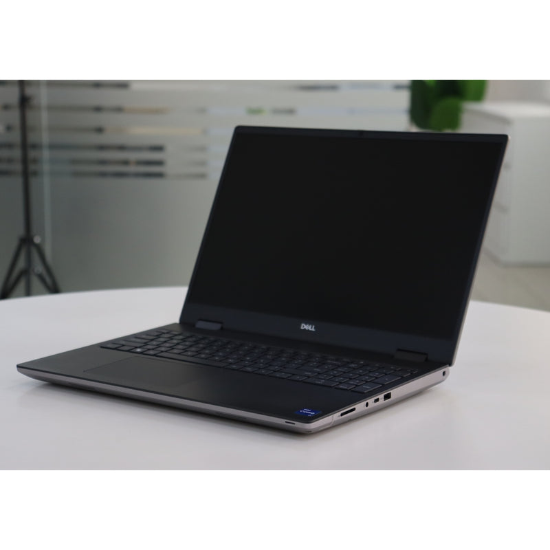 Dell PRECISION 7670: 12th Gen i7, 32GB RAM, 512GB SSD, SN:19501