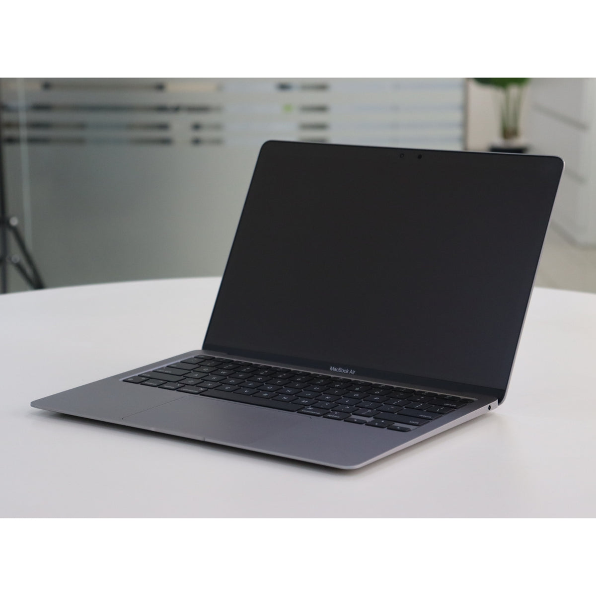 Apple MacBook Air A2337(2020): M1, 8GB RAM, 256GB SSD, SN:60691