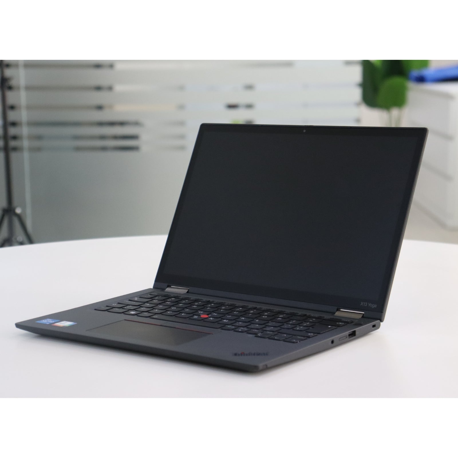 LENOVO THINKPAD X13 YOGA GEN 2: 11th Gen i5, 16GB RAM, 256GB SSD, SN:01199