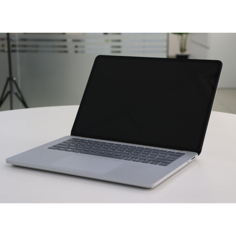 Microsoft Surface Laptop Studio: I7, 11th Gen, 16GB RAM, 512GB SSD, Sn:70397