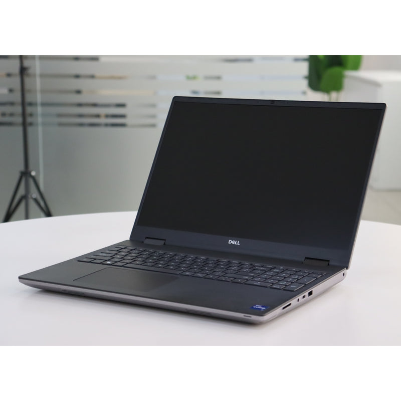 Dell PRECISION 7670: 12th Gen i7, 64GB RAM, 512GB SSD, SN:27768
