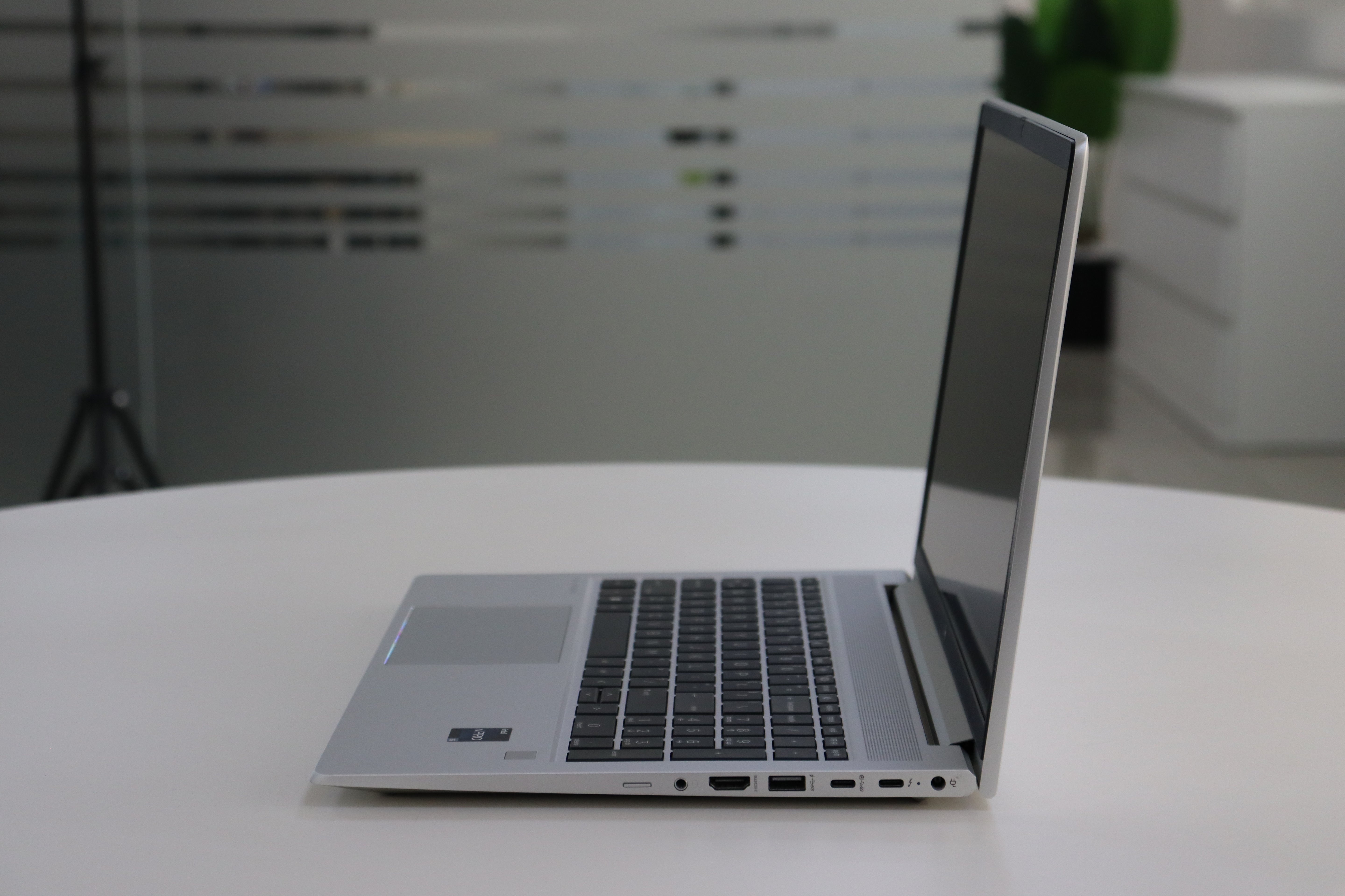 HP EliteBook 650 G10 SN:00381 product photo 3