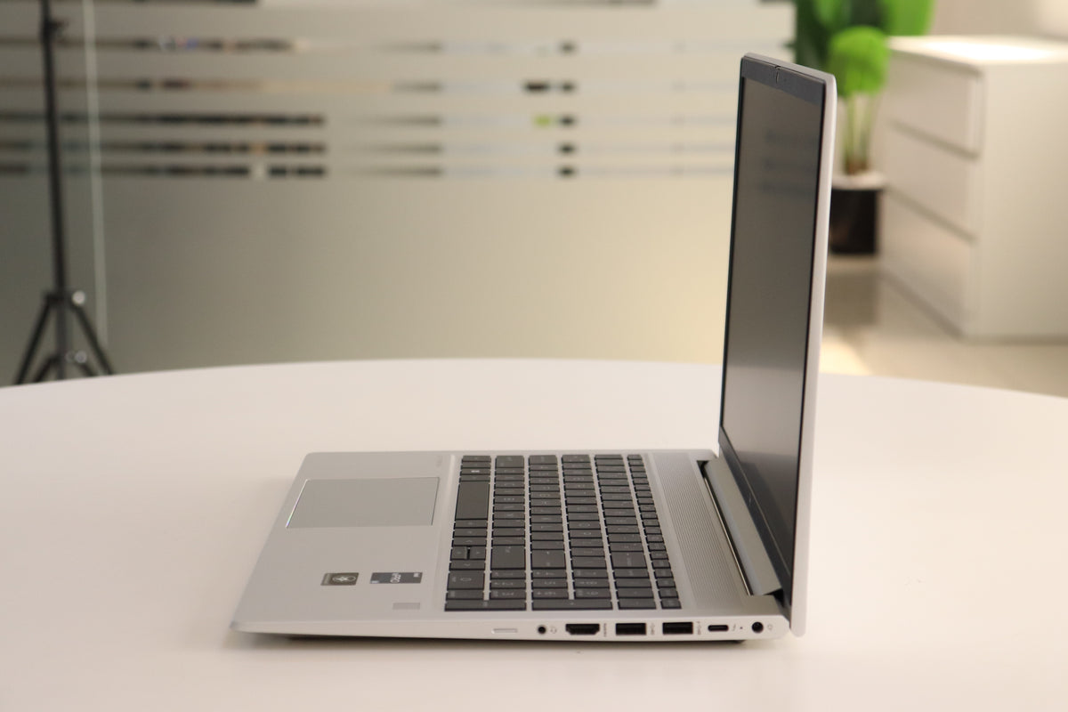 HP EliteBook 650 G9 SN:00383 product photo 3