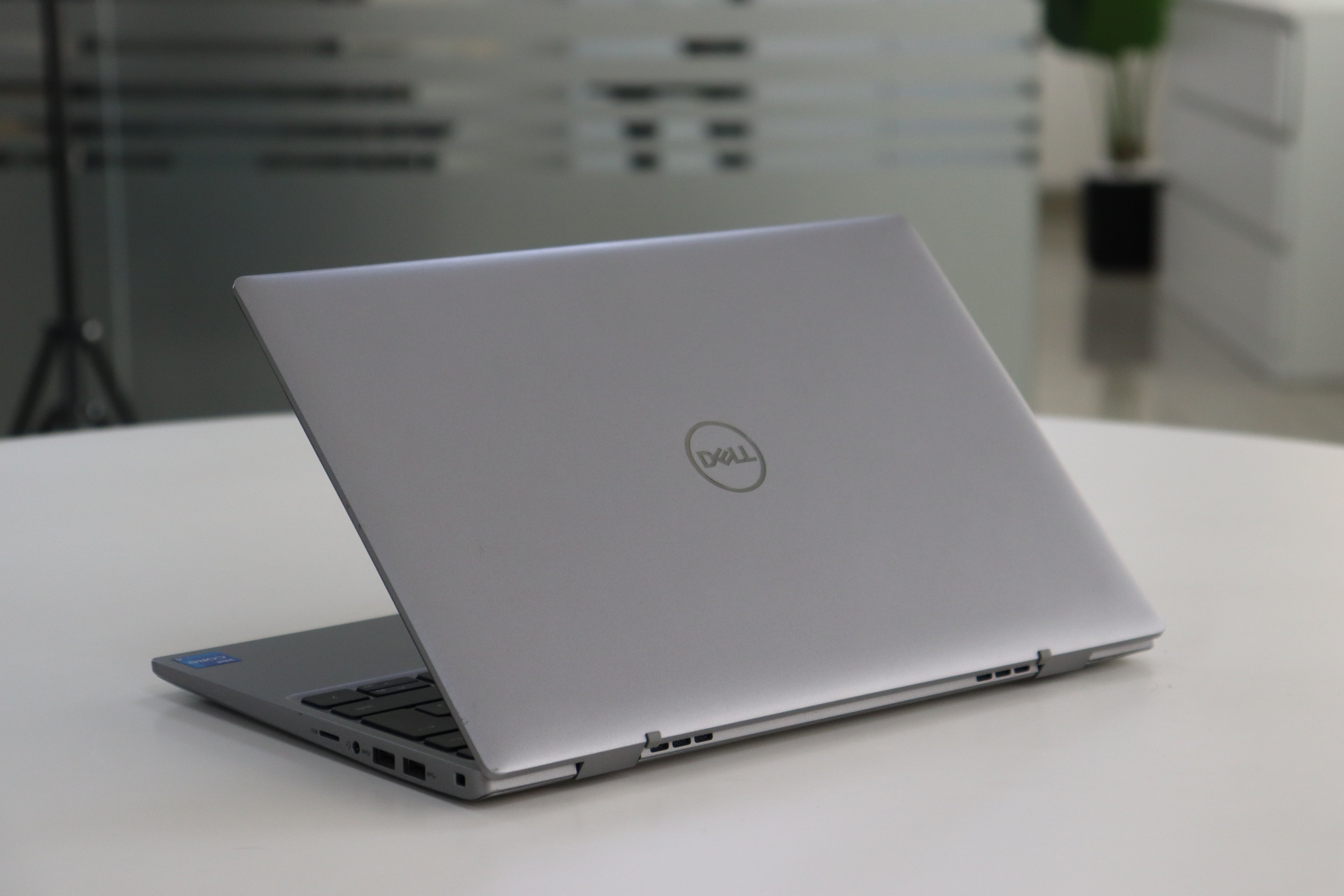 Dell Latitude 3320 SN:00046 product photo 6