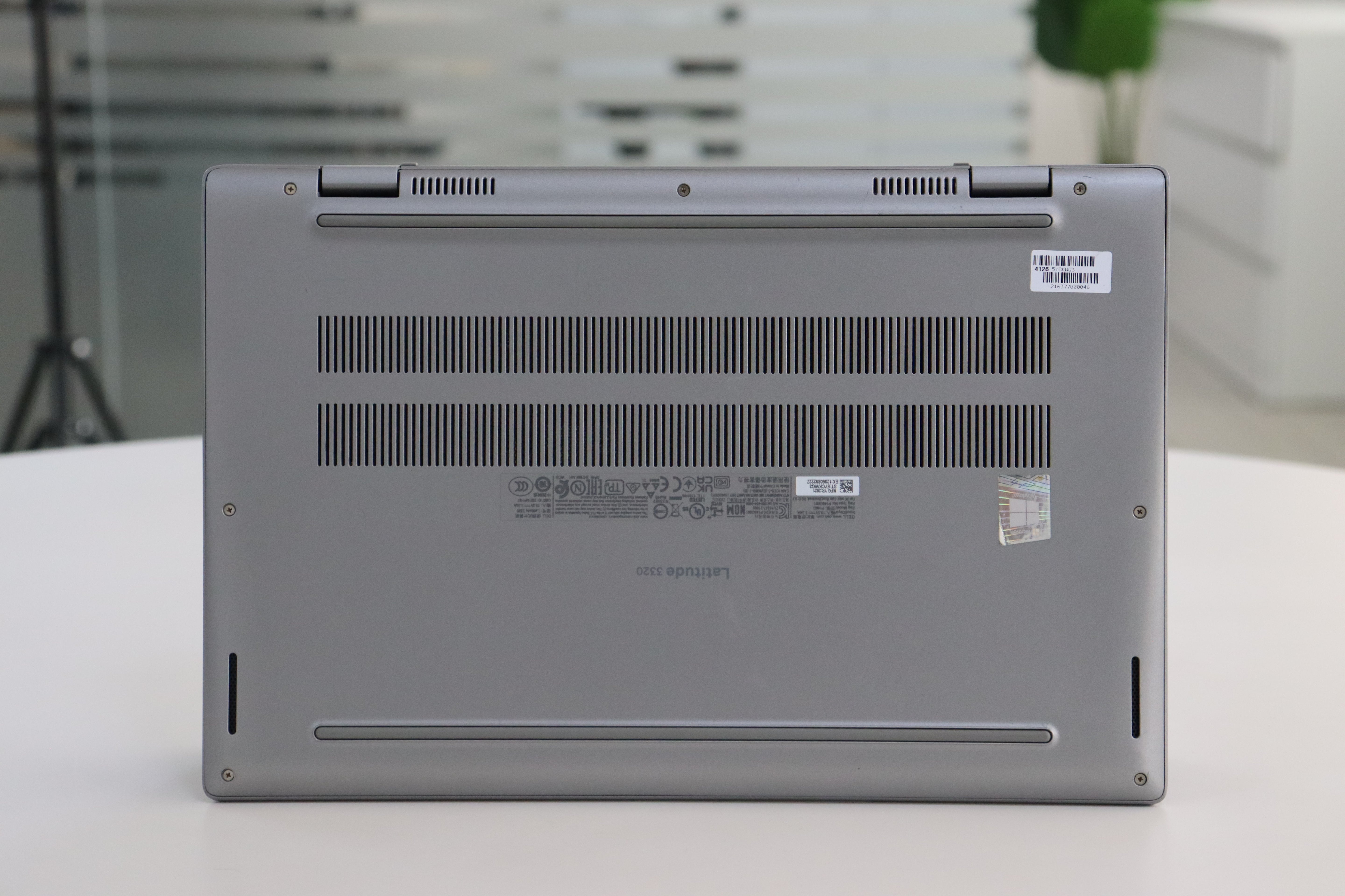 Dell Latitude 3320 SN:00046 product photo 7