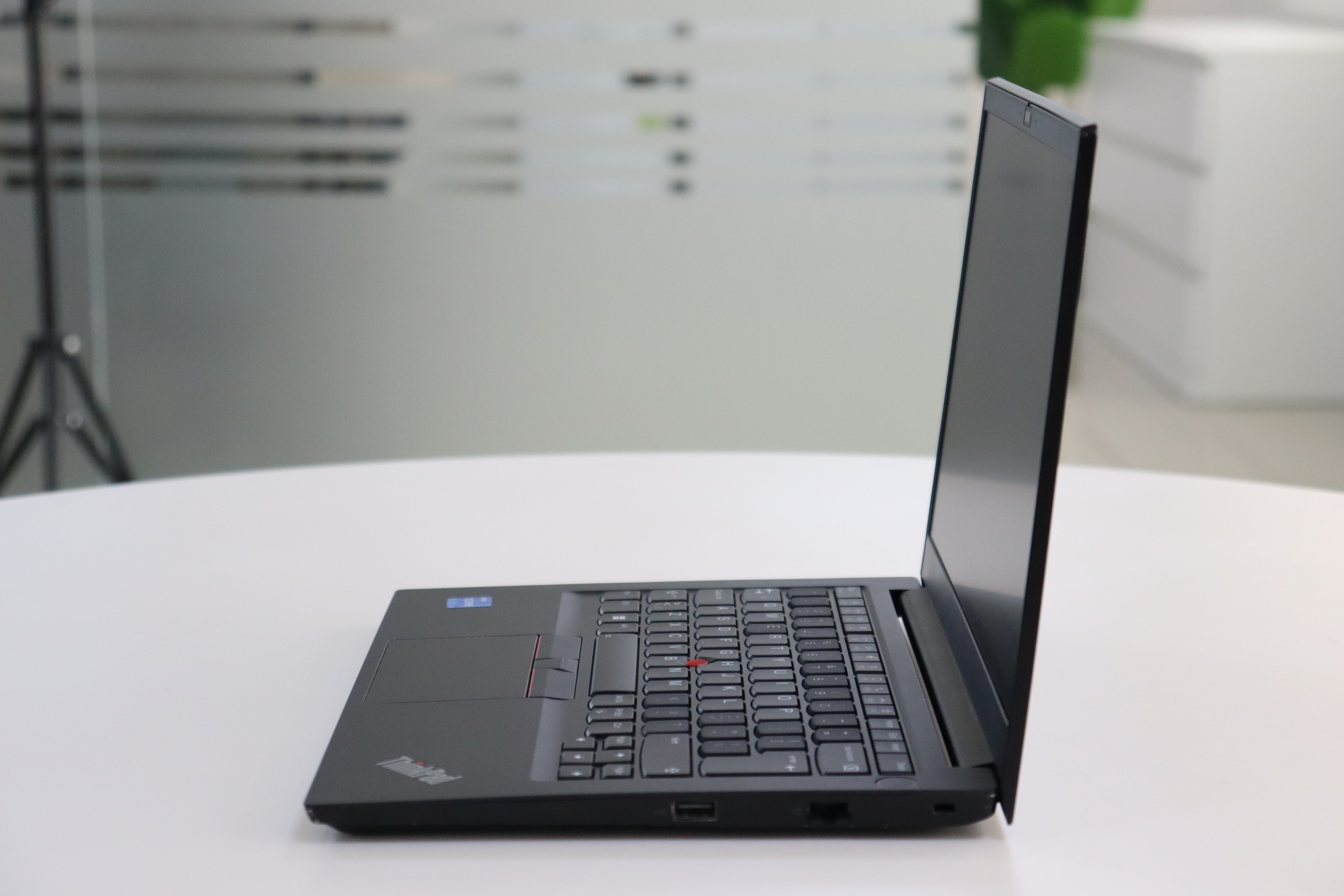 LENOVO THINKPAD E14 GEN 4 SN:00233 photo 3