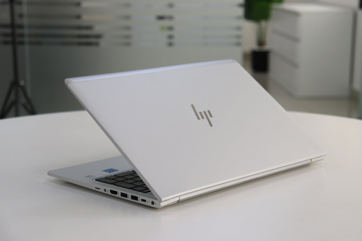 HP ELITEBOOK 650 G9: 12th Gen i5, 8 GB RAM, 256 GB SSD, SN:01062