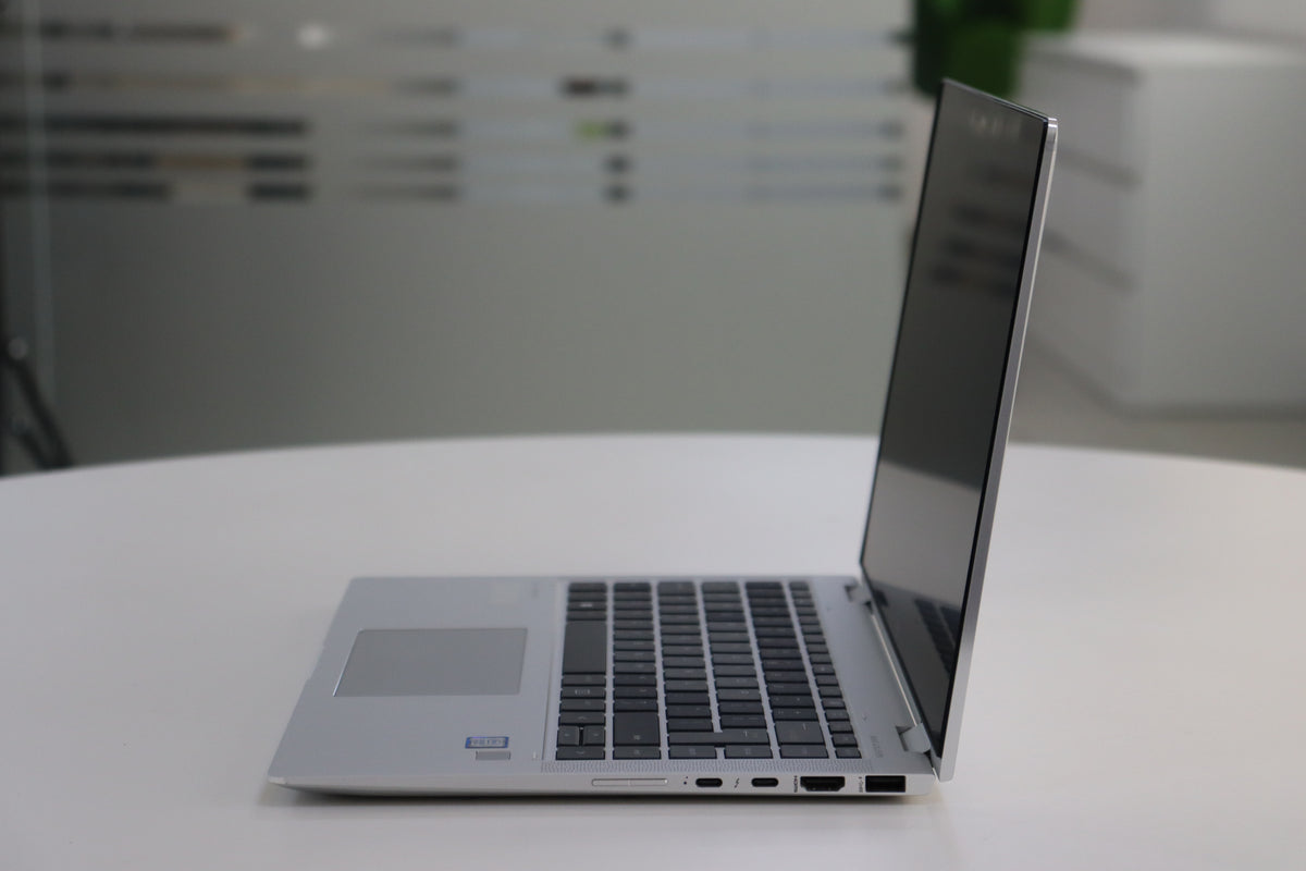 HP EliteBook x360 1040 G5 - side view