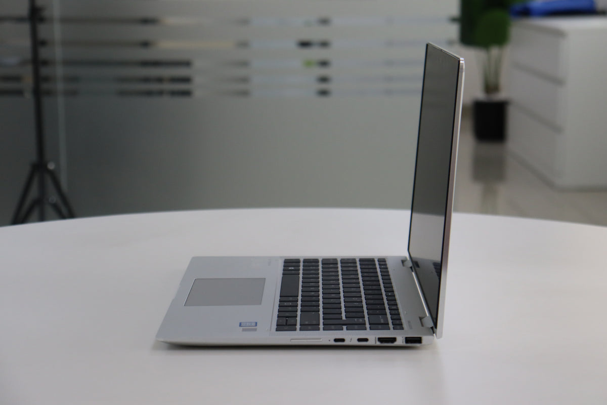 HP ELITEBOOK X360 1040 G6 SN:00788 right side view