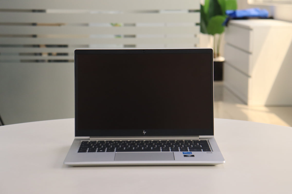 HP ELITEBOOK 630 G9 SN:00945 front view