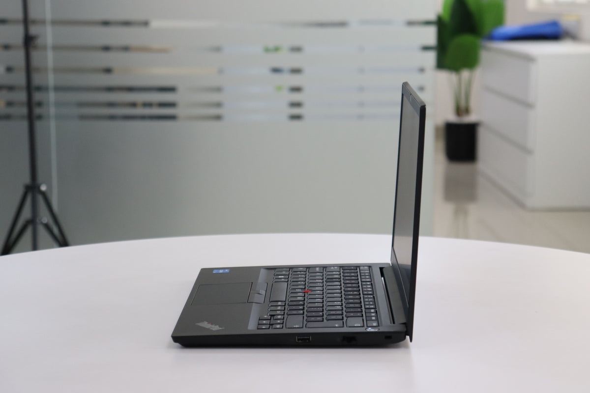 LENOVO THINKPAD E14 GEN 2 SN:00623 right side view