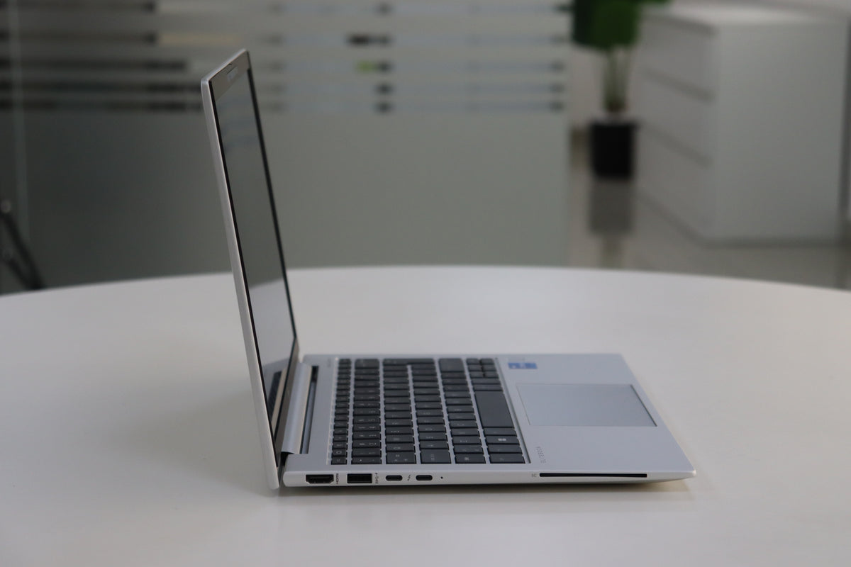 HP ELITEBOOK 830 G10: 13th Gen i5, 16 GB RAM, 256 GB SSD, SN:01172