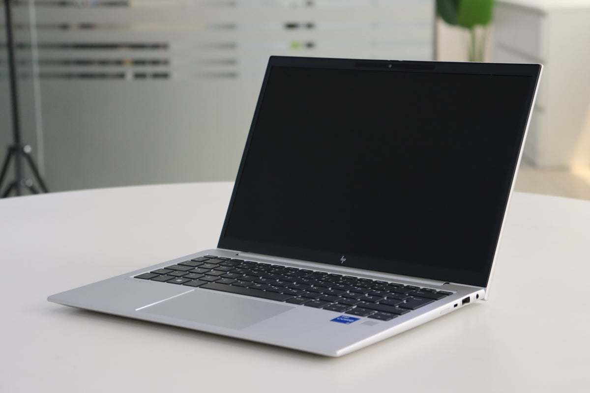 HP EliteBook 830 G10 SN:01175 product photo 2