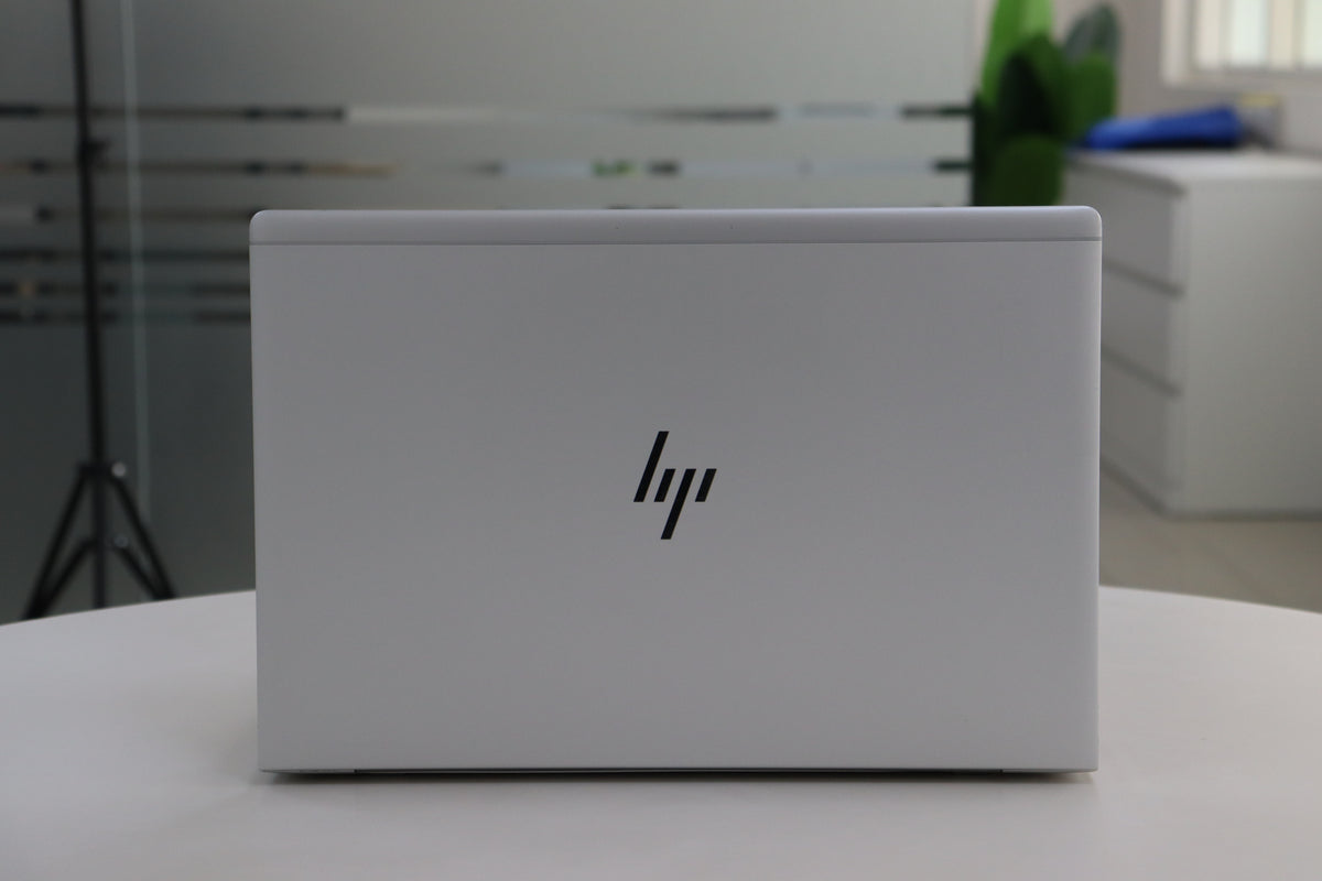 HP ELITEBOOK 850 G5 SN:01026 rear view
