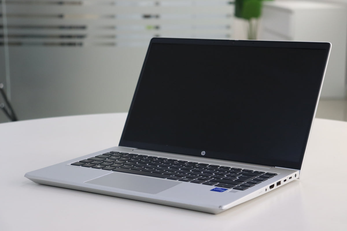 HP PROBOOK 440 G10: 13 Gen i3, 8 GB RAM, 128 GB SSD, SN:01537