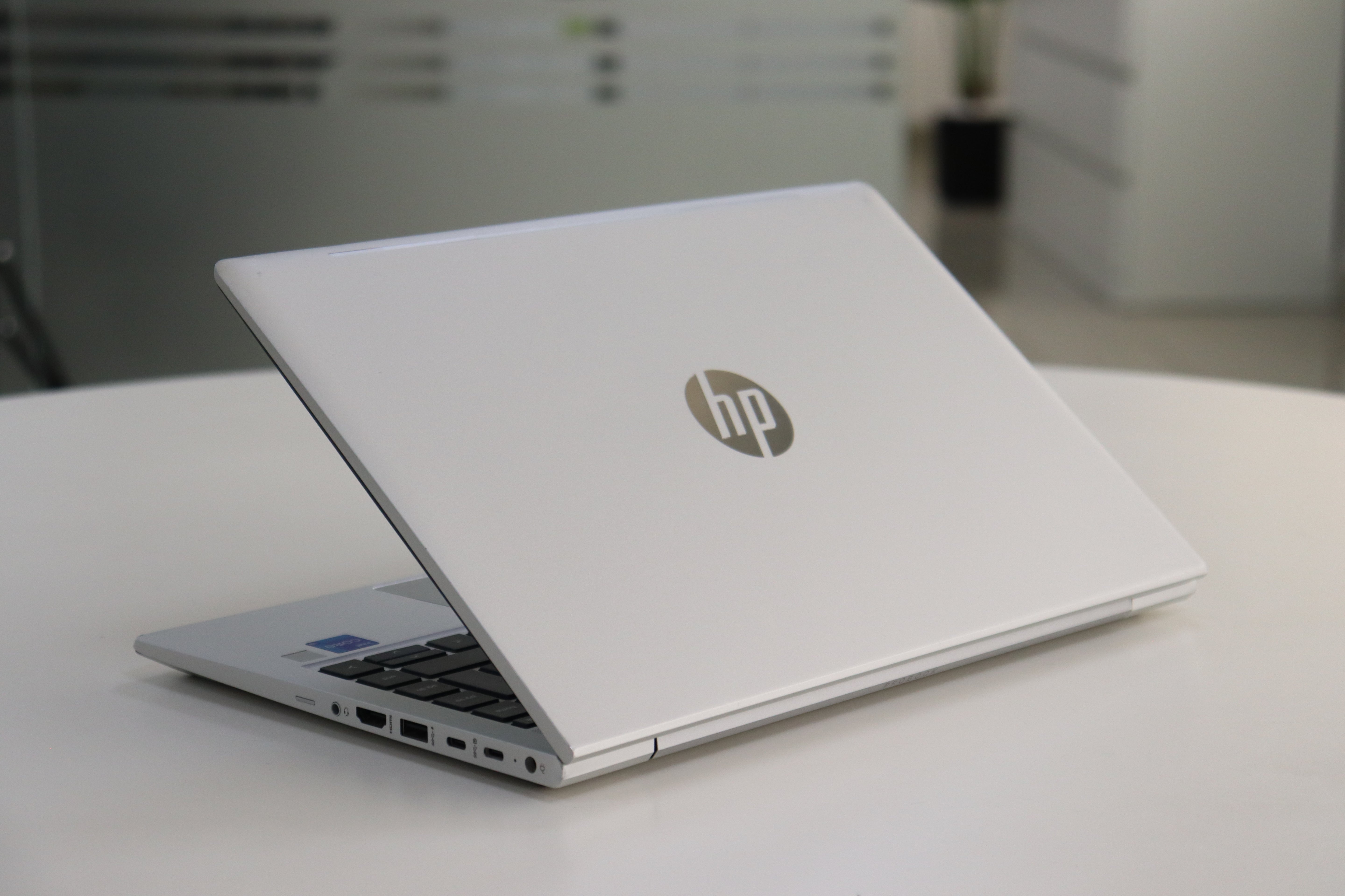 HP PROBOOK 440 G10: 13 Gen i3, 8 GB RAM, 128 GB SSD, SN:01537