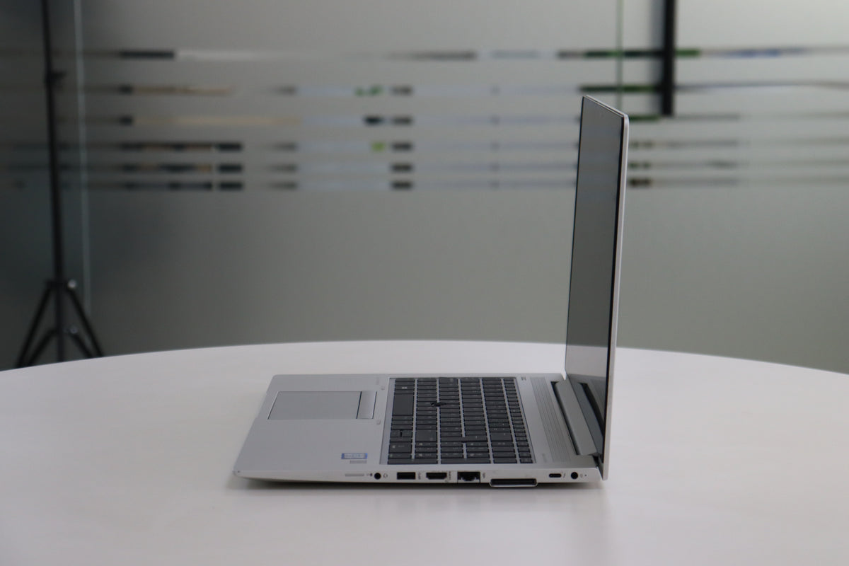 HP ELITEBOOK 850 G5 SN:00048 right side view