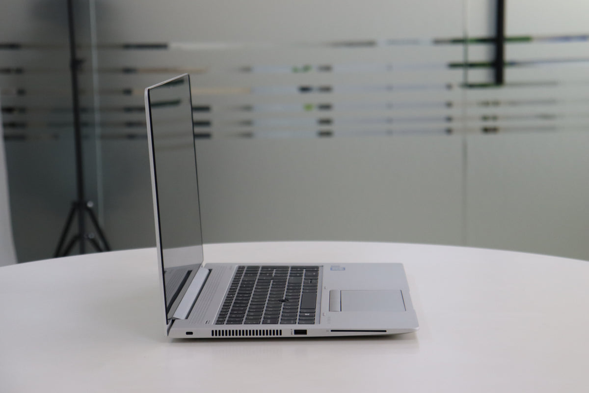 HP ELITEBOOK 850 G5 SN:00049 left side view