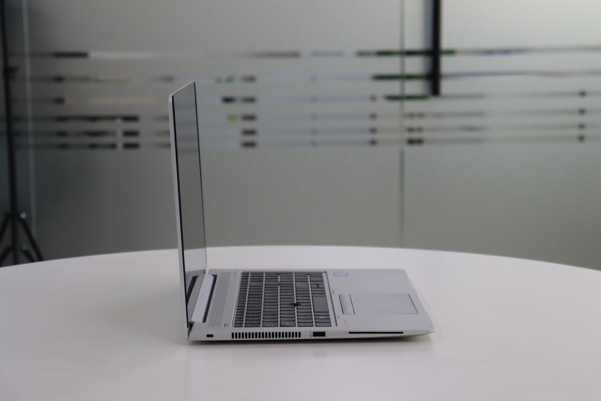 HP ELITEBOOK 850 G5 SN:00071 left side view