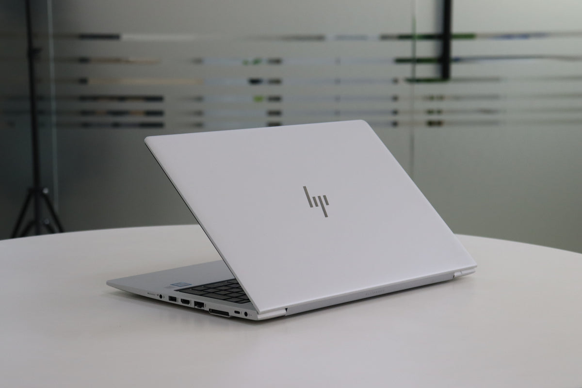 HP ELITEBOOK 850 G5 SN:00071 rear right angle