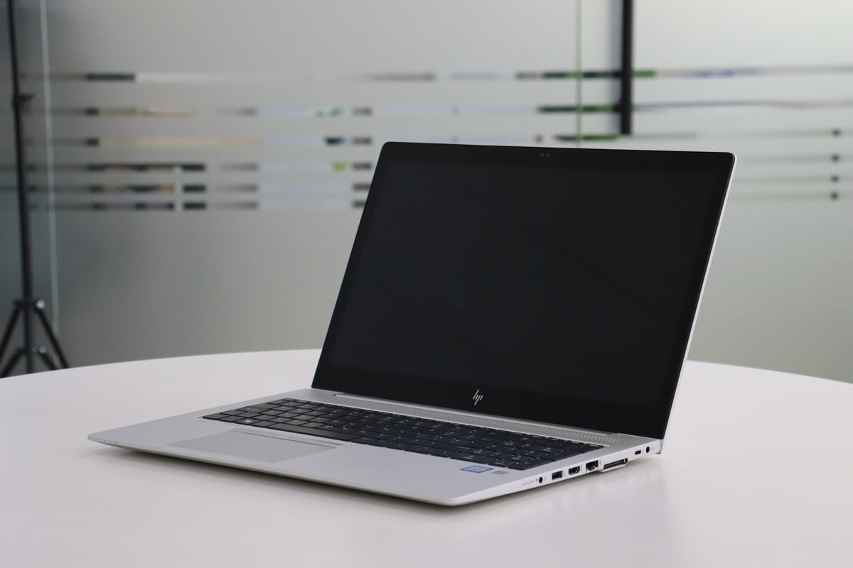 HP ELITEBOOK 850 G5 SN:00071 right front angle