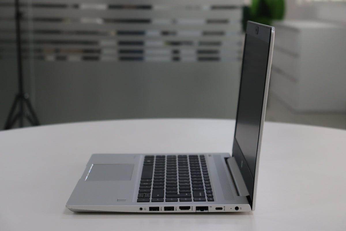HP ProBook 445 G7 - side view