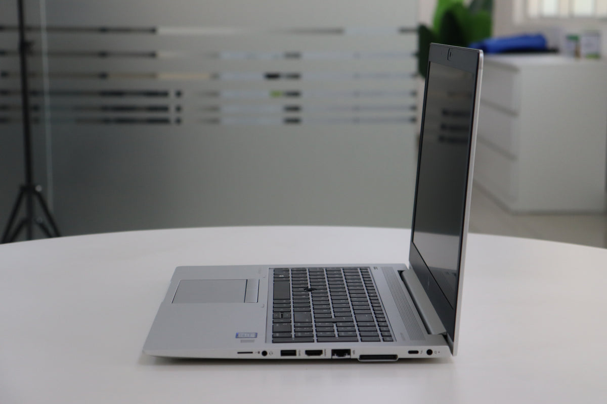 HP ELITEBOOK 850 G6 SN:00703 right side view