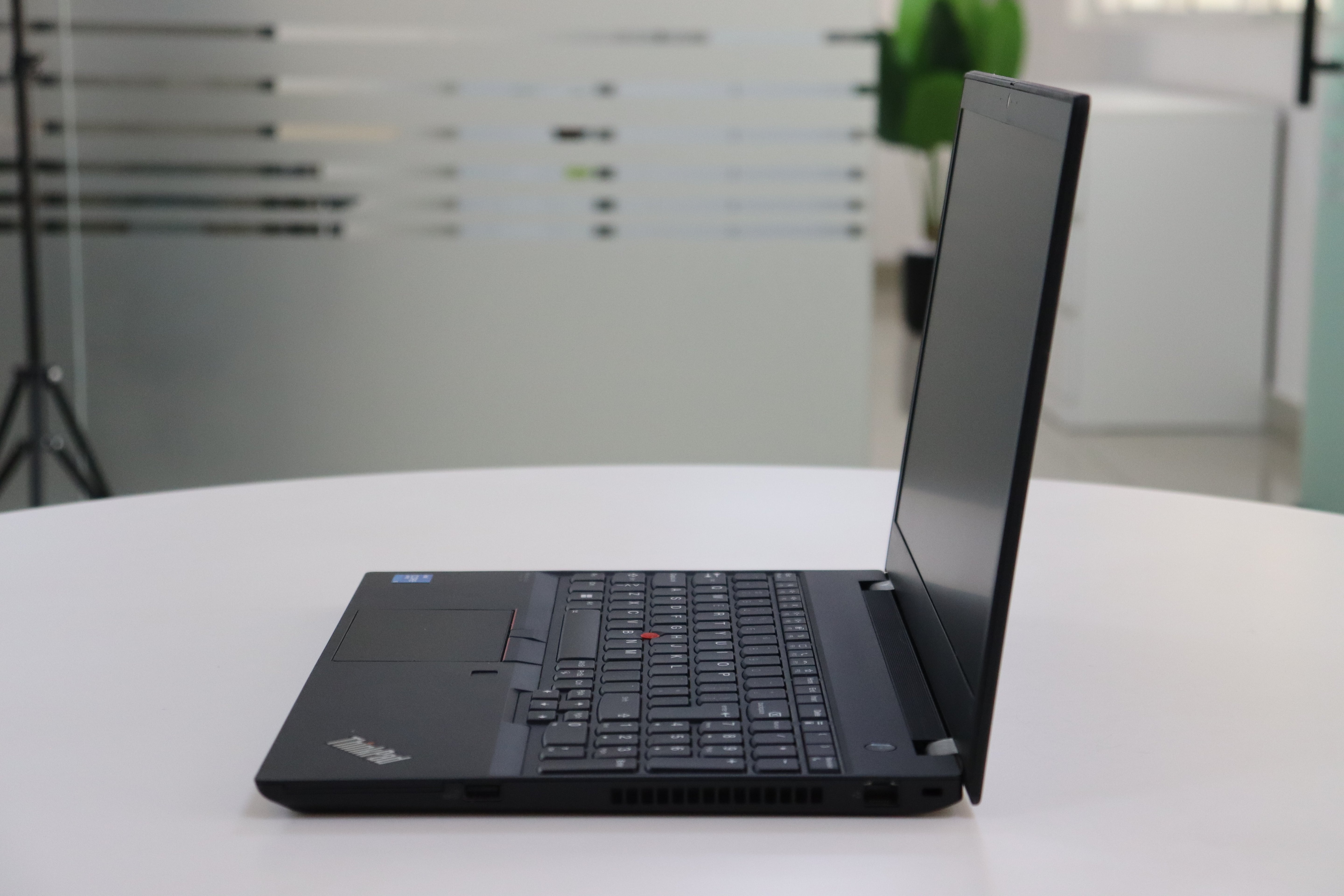 LENOVO THINKPAD T15 GEN 2I: 11th Gen i5, 16 GB RAM, 256 GB SSD, SN:00765