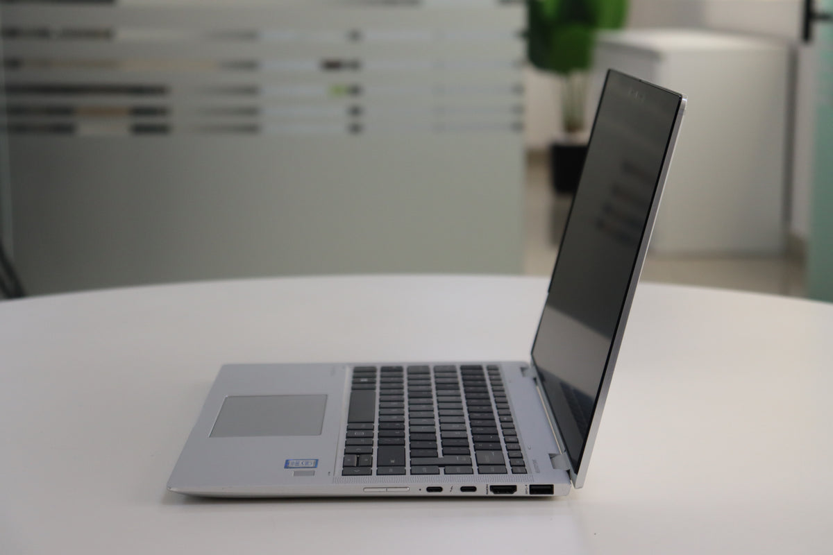 HP EliteBook x360 1040 G6 - side view